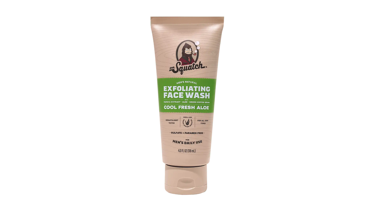 Cool Fresh Aloe Exfoliating Face Wash Main image